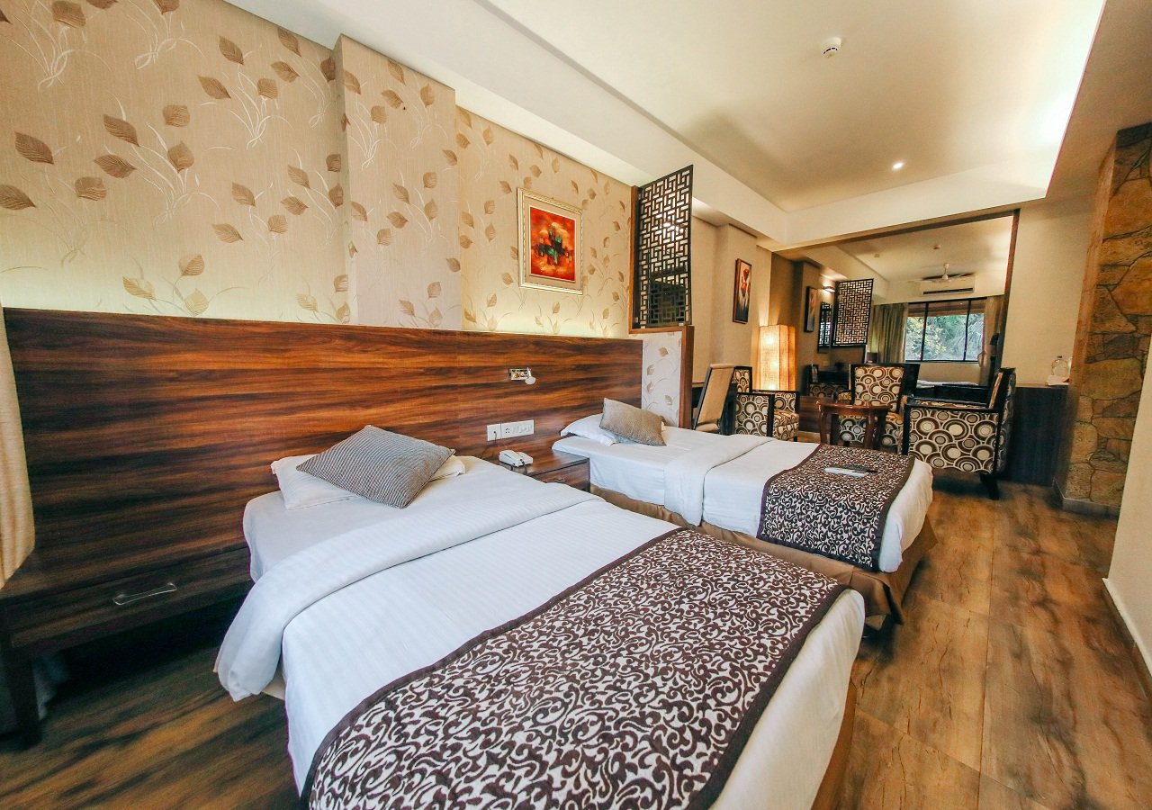 Hotel Maharana Inn reception
